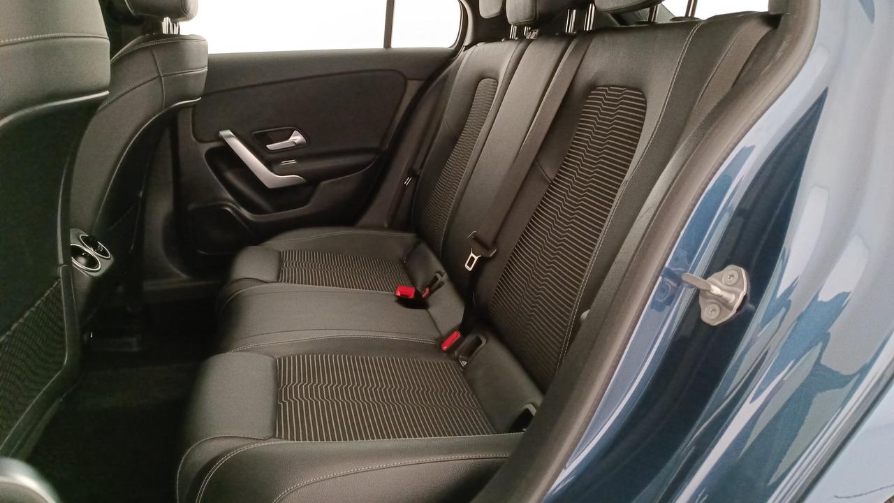 Mercedes-Benz A 180 d Sport auto