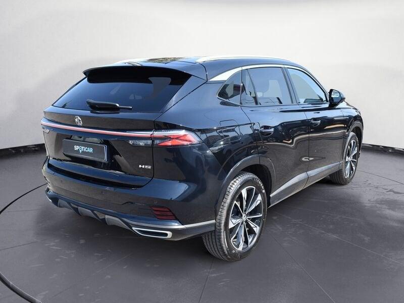 MG HS 1.5 T Luxury AT