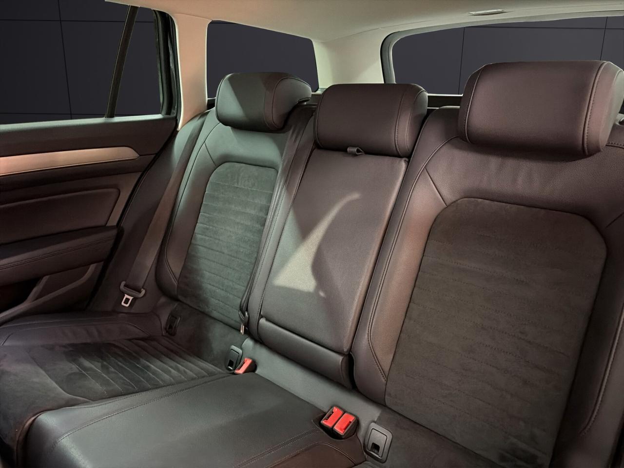 Volkswagen Passat Variant 2.0 TDI DSG Distribuzione Ok