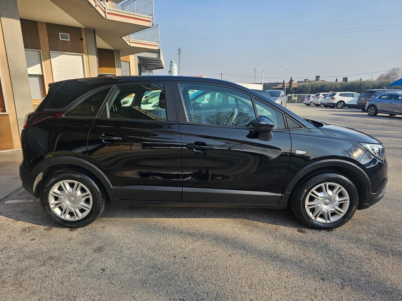 Opel Crossland X - 1.2 Benzina - Neopatentati