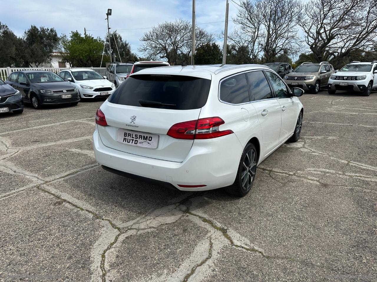 PEUGEOT 308 BlueHDi 120 S&S EAT6 SW Allure