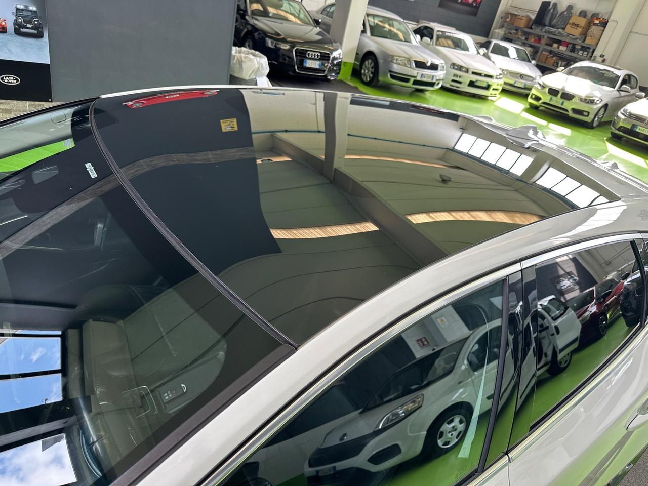 Volvo V40 2.0 D4 Geartronic R-design 177cv