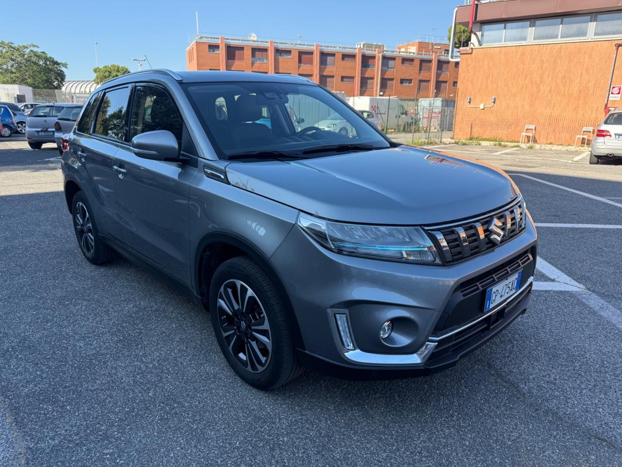 Suzuki Vitara 1.5 140V Hybrid A/T Starview