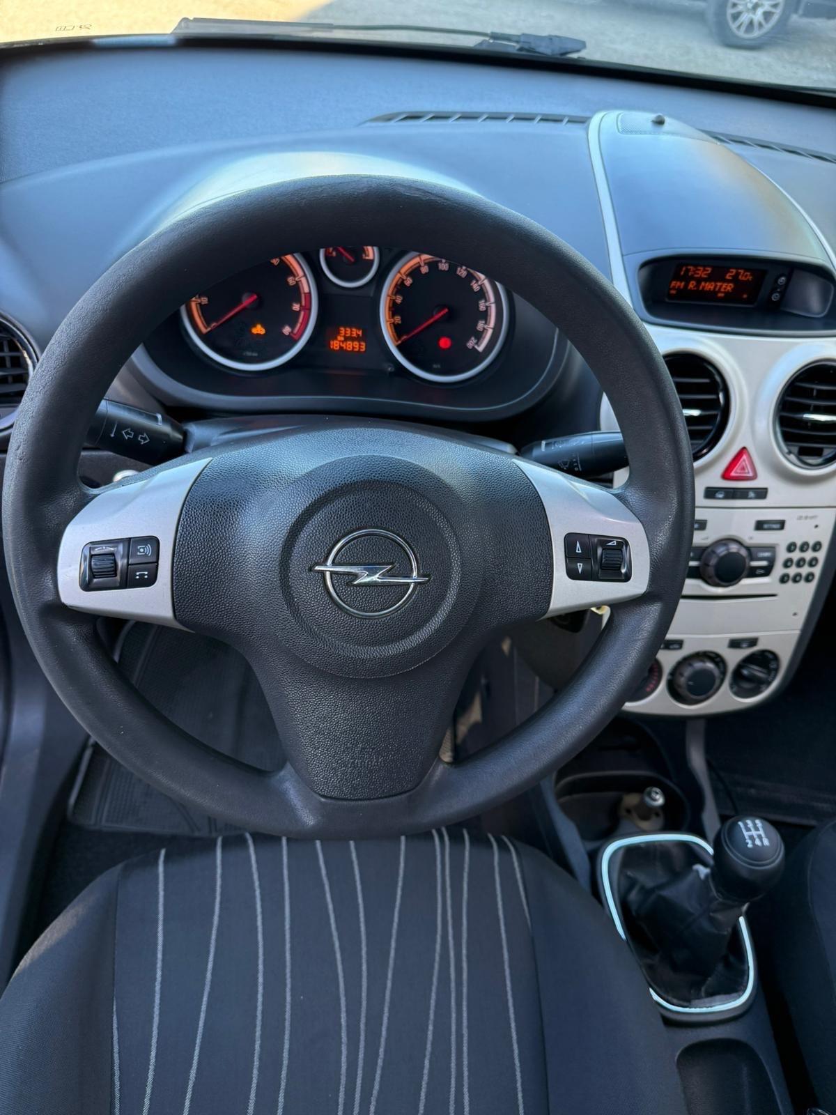 Opel Corsa 1.2 - GPL - NEOPATENTATI