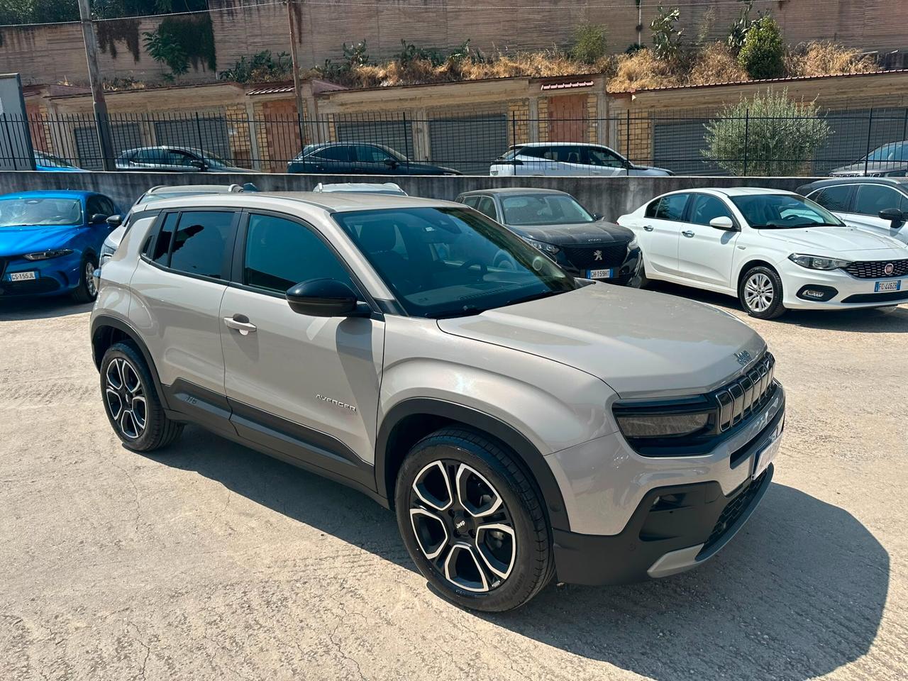 Jeep Avenger 1.2 Turbo 100 CV Summit
