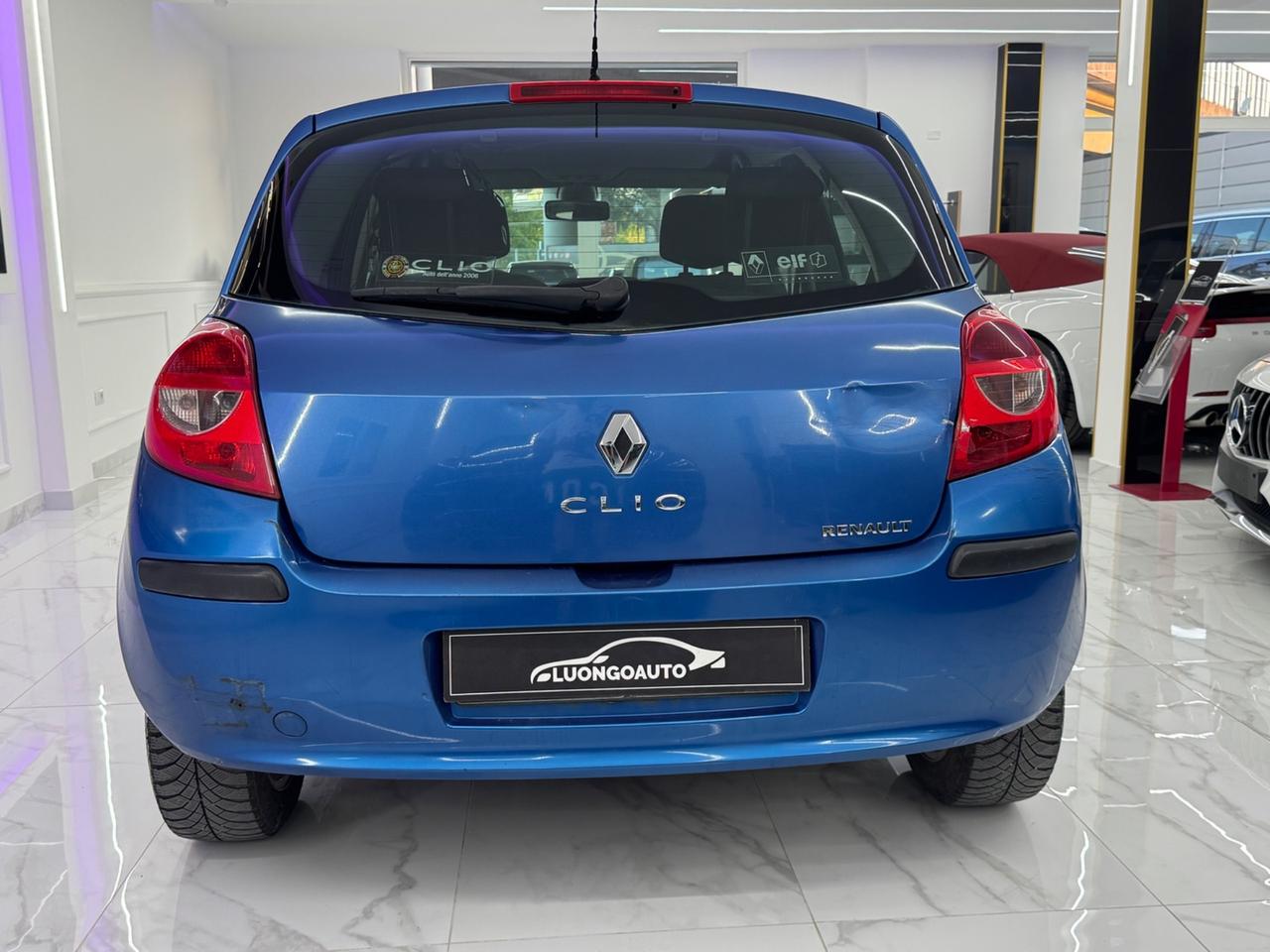Renault Clio 1.2 16V Luxe-Full Optional