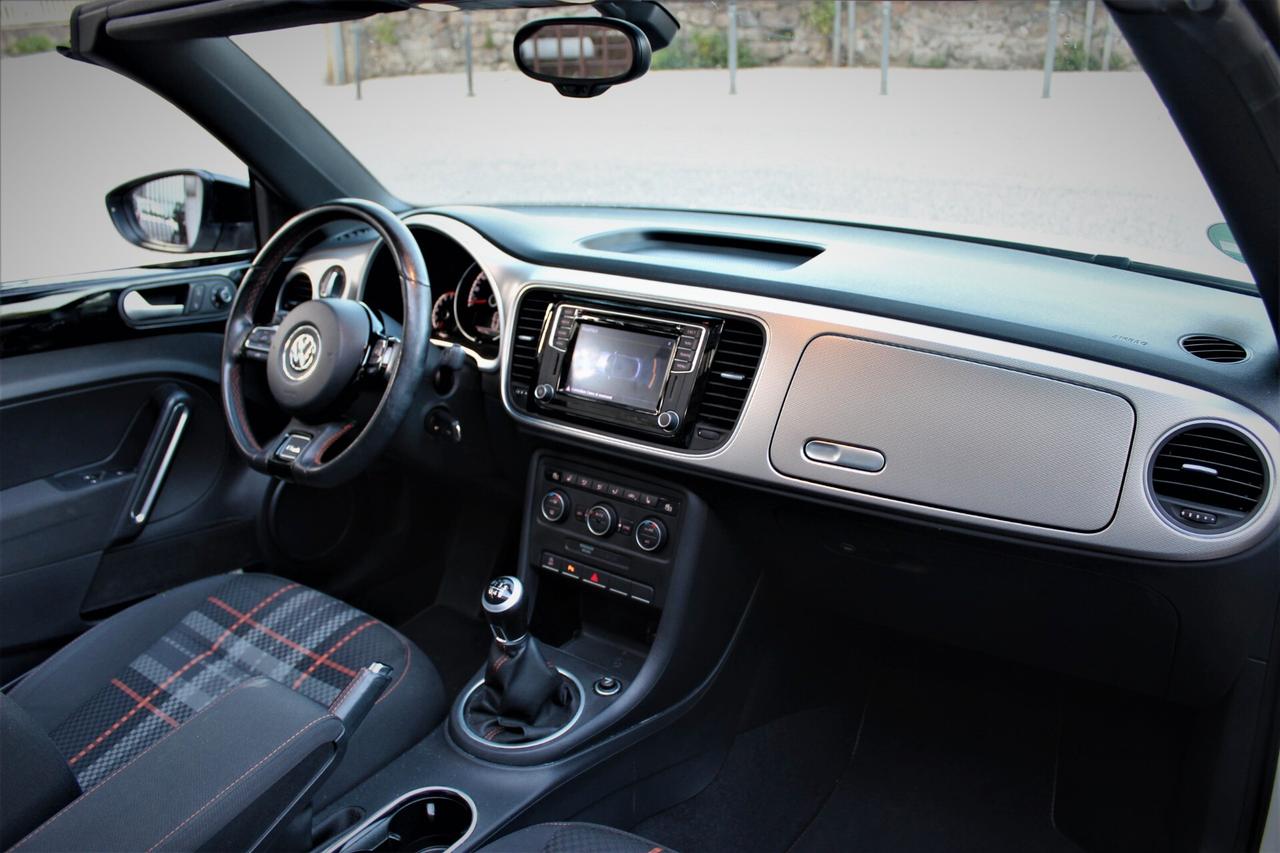 Volkswagen Maggiolino Cabrio 1.2 TSI Design Club