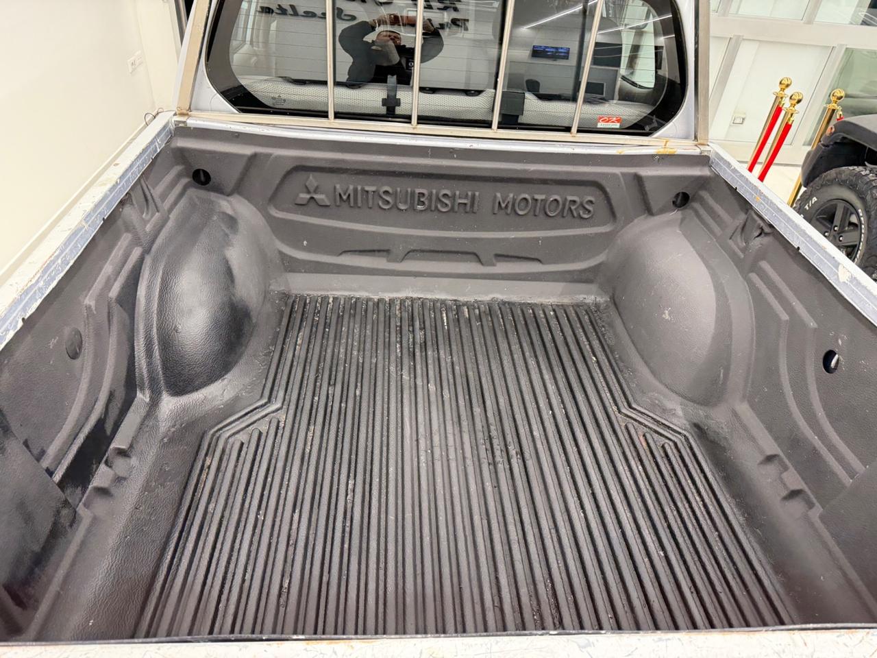 Mitsubishi L200 2.5d136CV DoubleCab iva esposta 4WD