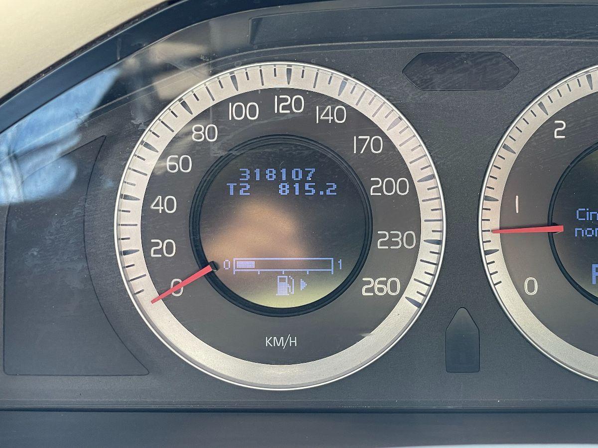 VOLVO - XC70 - D5 205CV AWD Summum