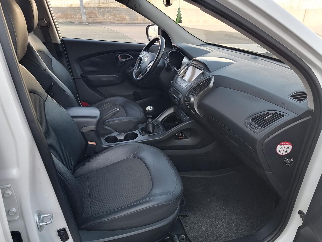 Hyundai iX35 1.7 CRDi 2WD Xpossible 2014