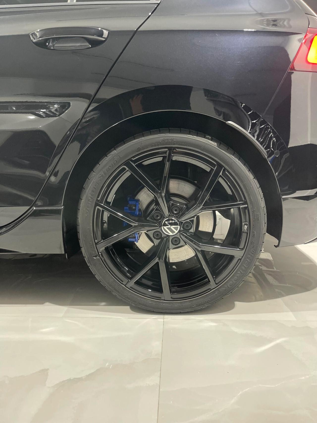 Volkswagen Golf 2.0 TSI R DSG 4Motion
