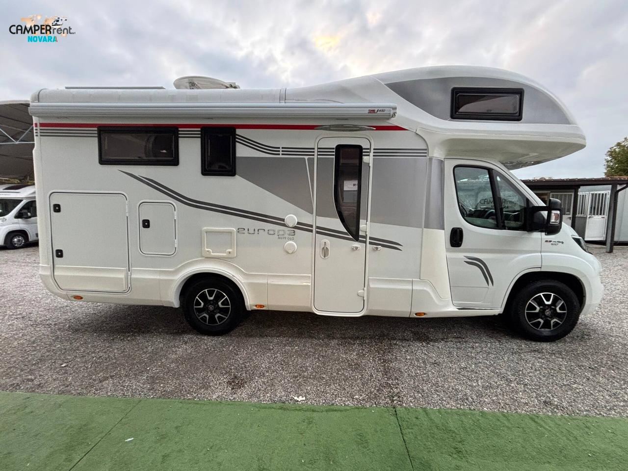 ARCA EUROPA M699 GLG - mansardato con letti gemelli in coda ed ampio garage