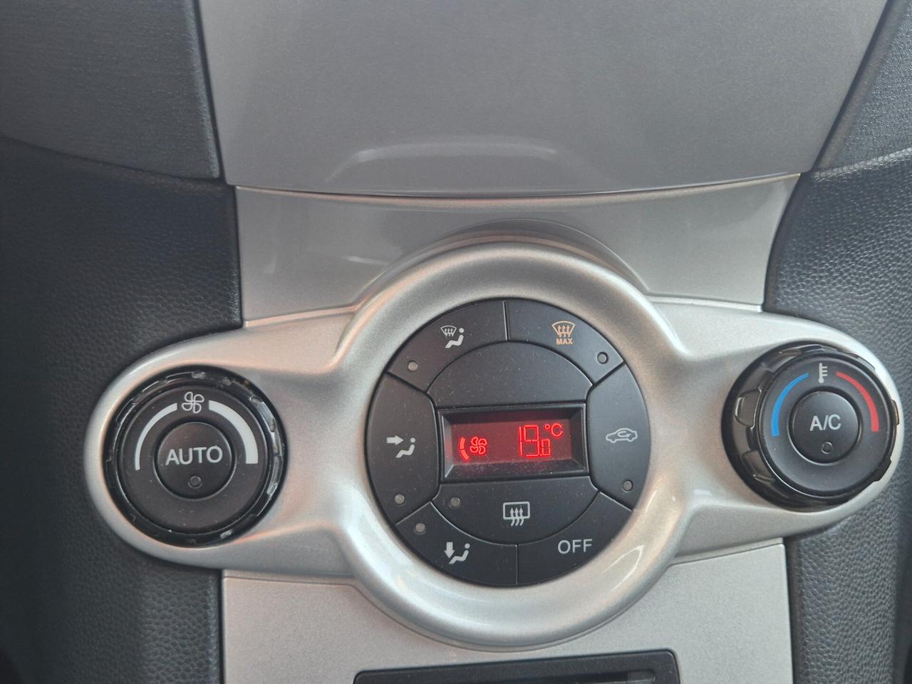 Ford Fiesta Fiesta 1.2 82CV 5 porte