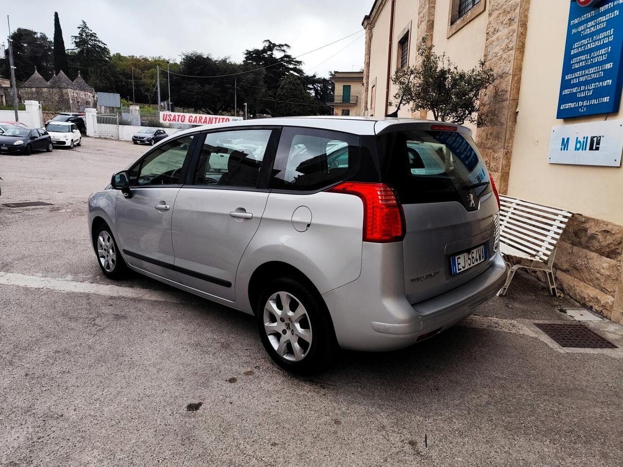 Peugeot 5008 1.6 HDi 112CV Family