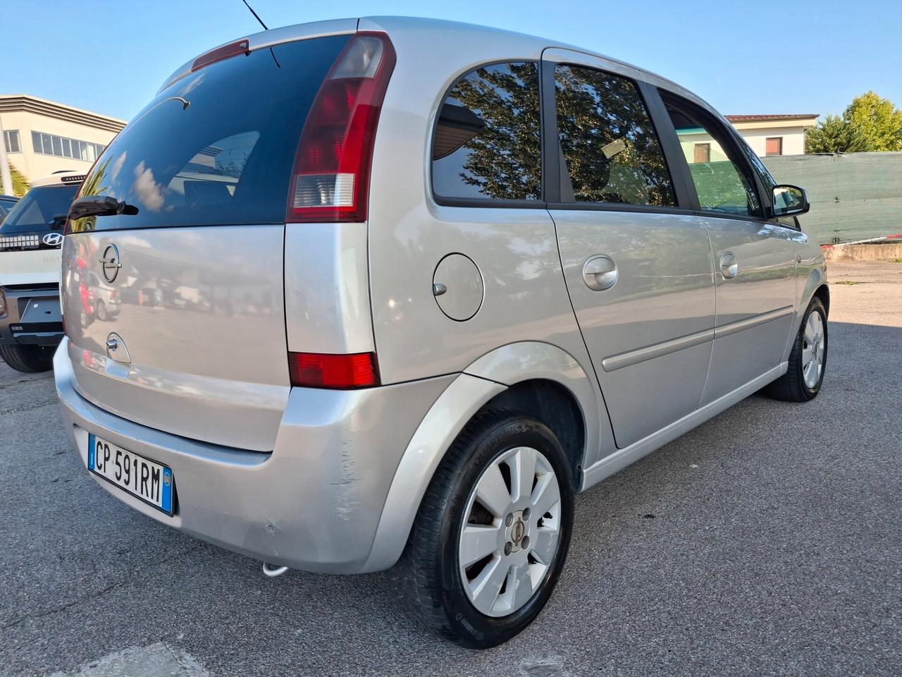 Opel Meriva 1.7 DTI Cosmo-NEOPATENTATI