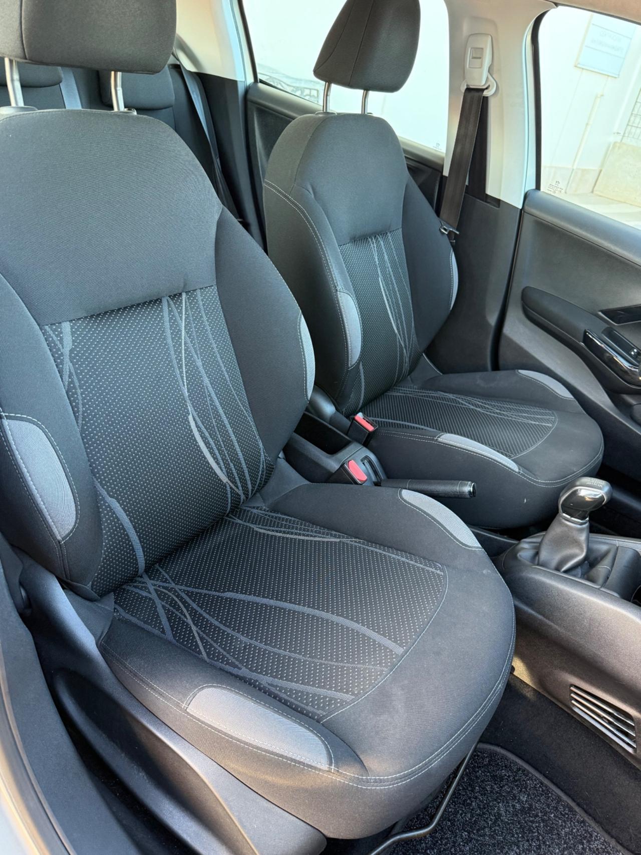 Peugeot 208 1.2 VTi 82 CV 5 porte Allure