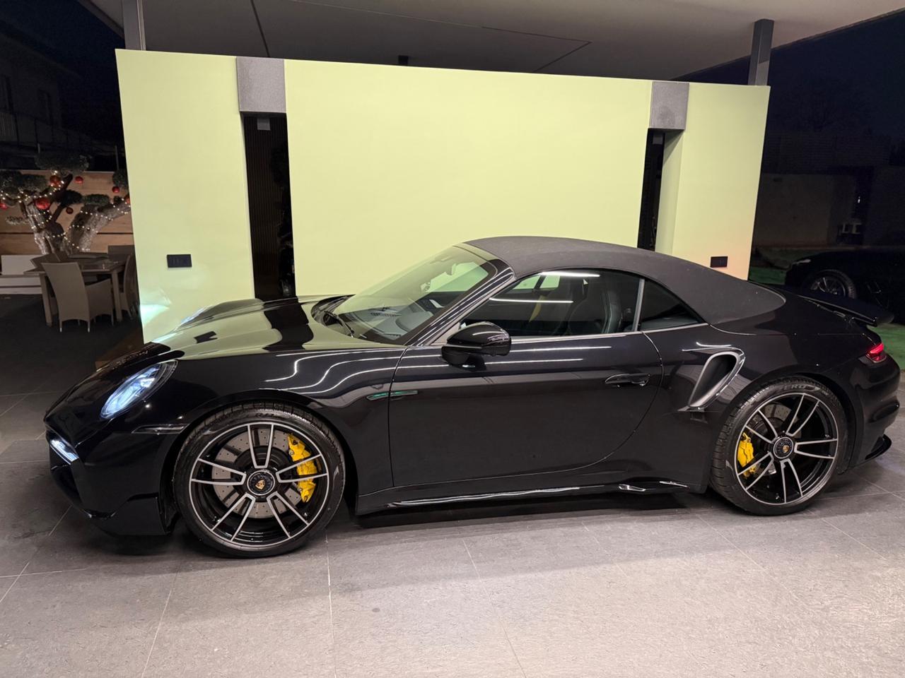 Porsche 911 Turbo Cabriolet 581cv - PACK LUX