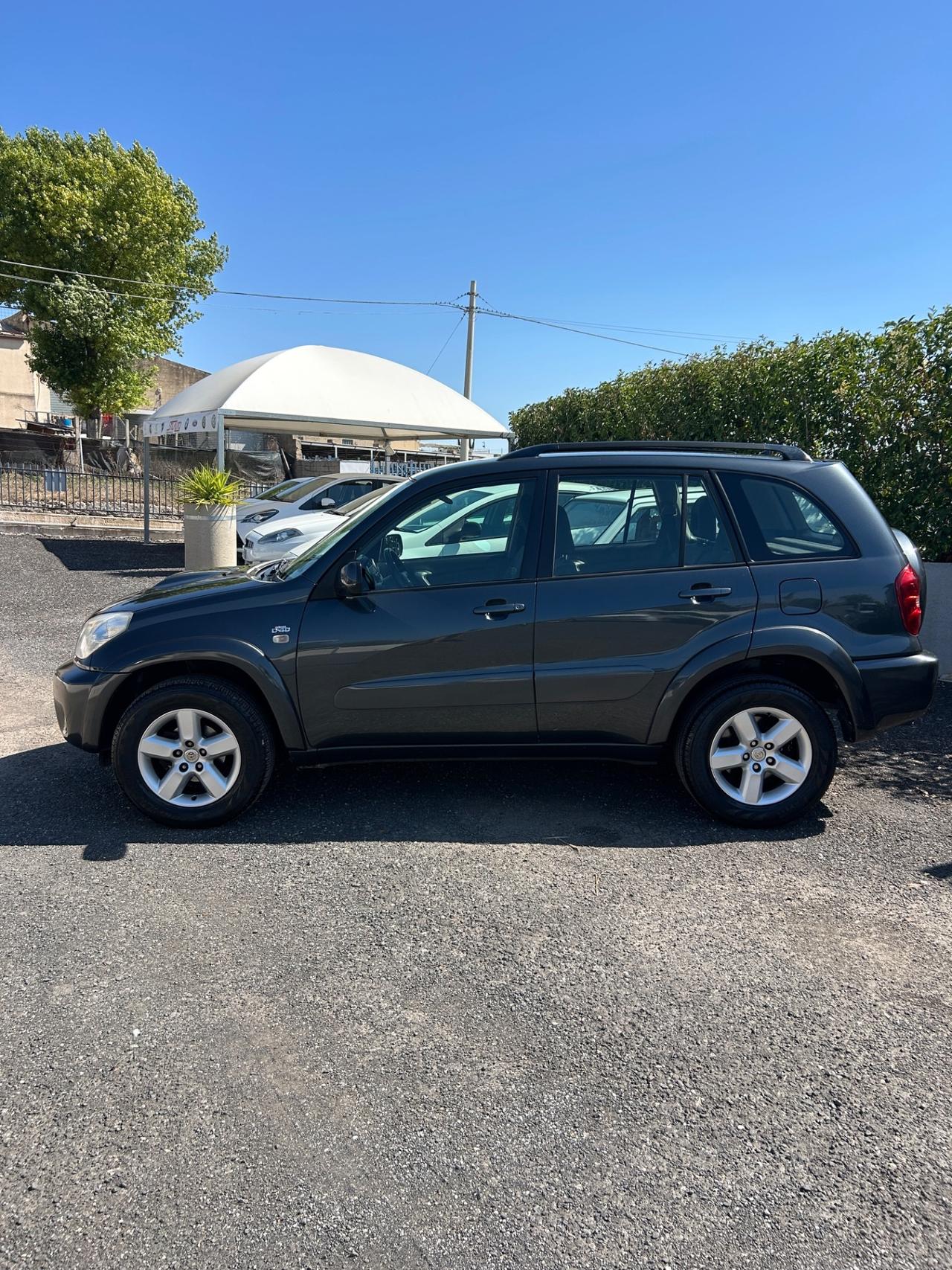 Toyota RAV 4 RAV4 2.0 Tdi D-4D cat 5 porte Sol