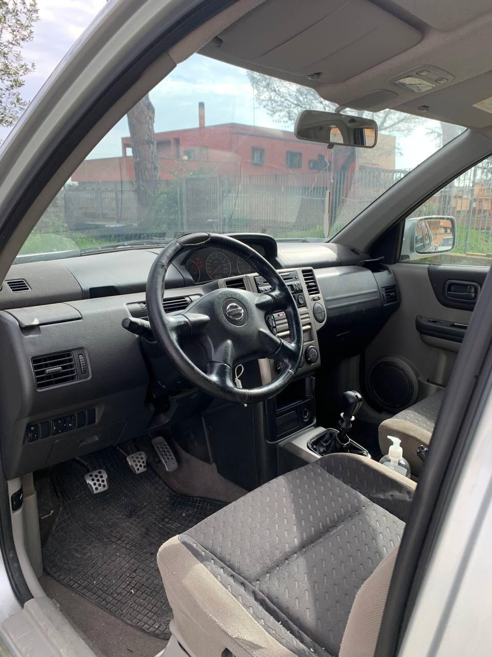 Nissan X-Trail 2.2 dCi Elegance