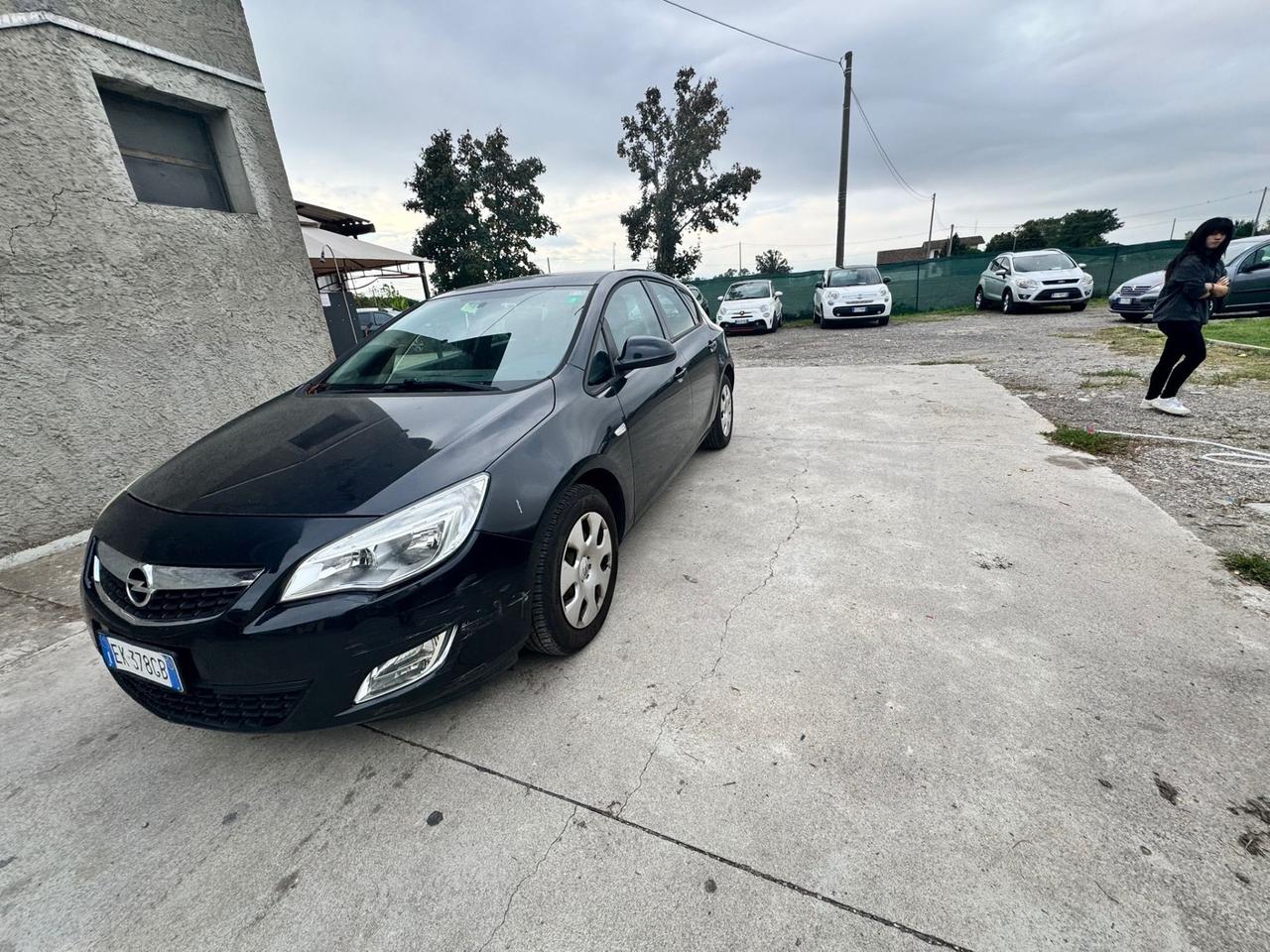 Opel Astra 1.4 100CV Edition