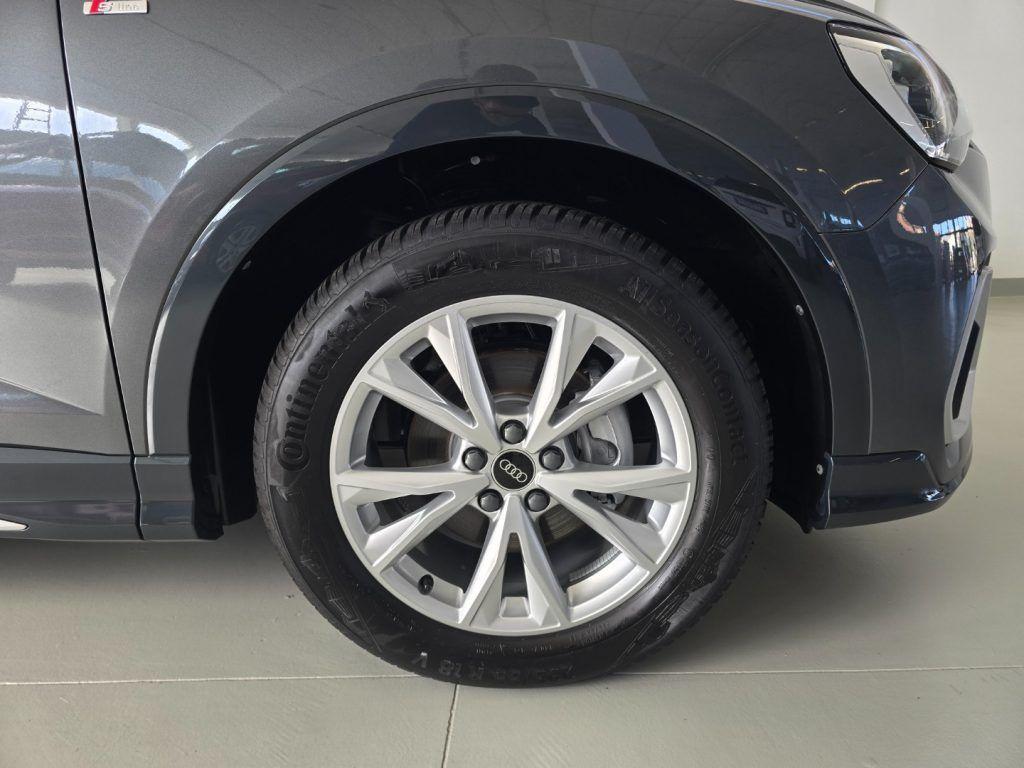 Audi Q3 Sportback 35 2.0 tdi S line edition s-tronic
