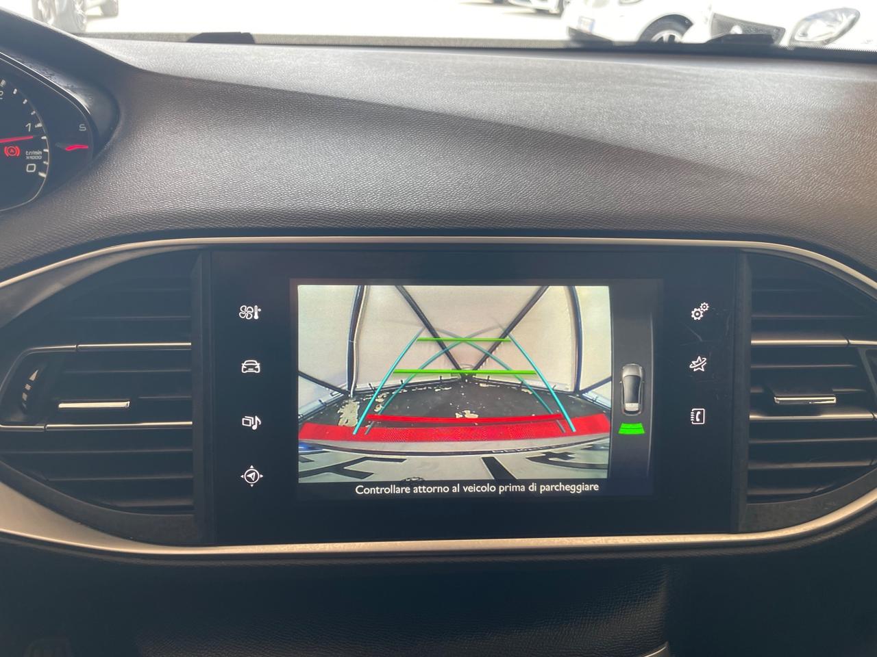 Peugeot 308 BlueHDi 120 S&S EAT6 Allure