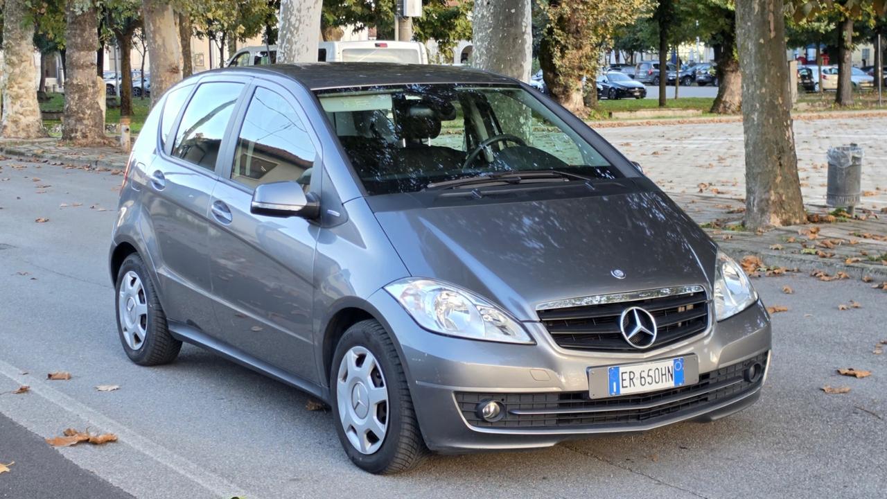 Mercedes-benz A 160 BENZINA DEL 2011 129.000km