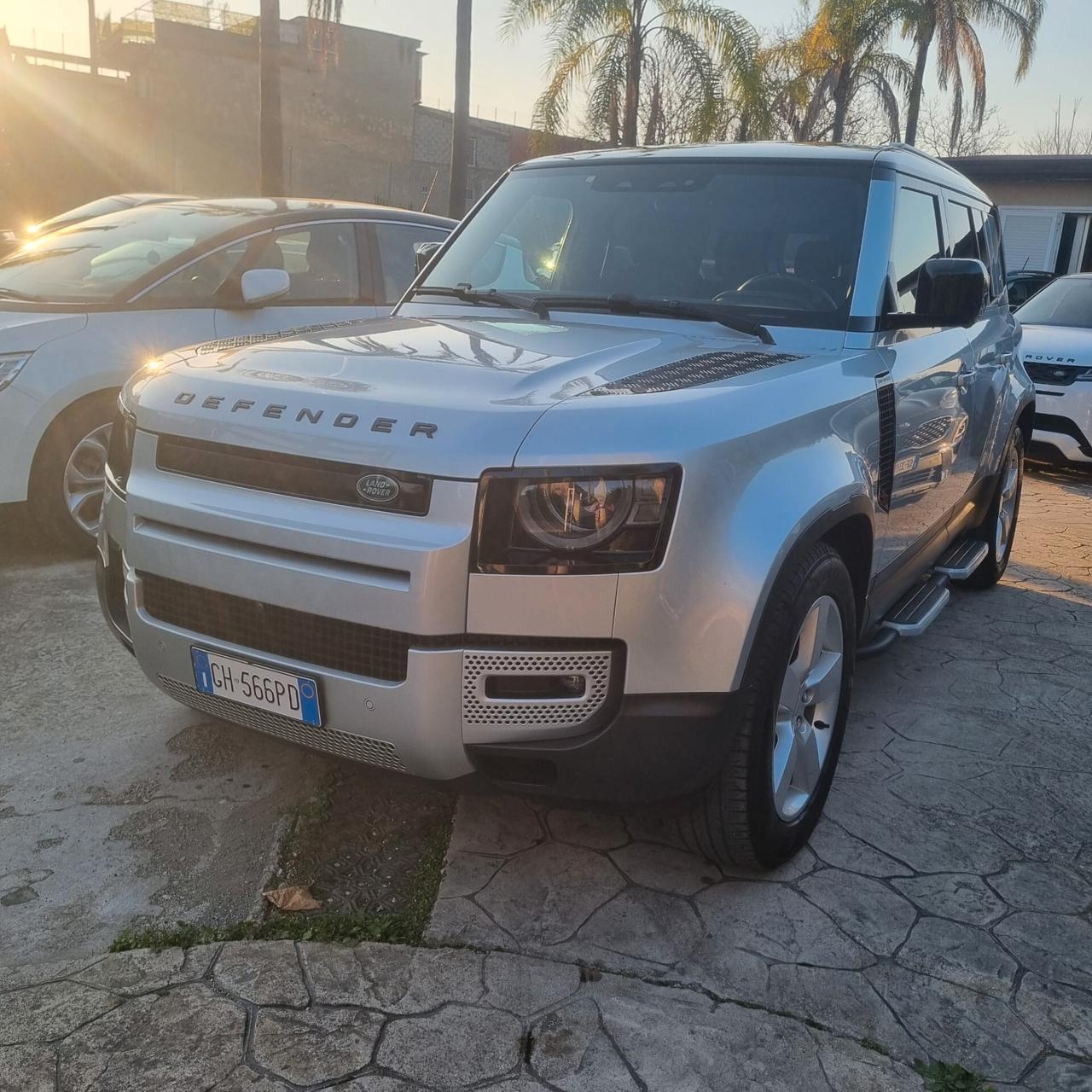 Land Rover Defender 110 3.0D I6 200 CV AWD Auto SE