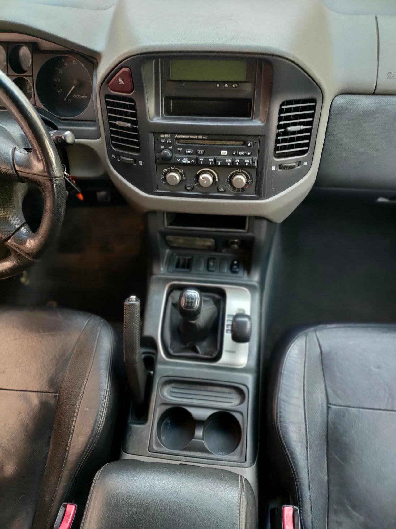 Mitsubishi Pajero 3.2 16V DI-D 7 posti e gancio