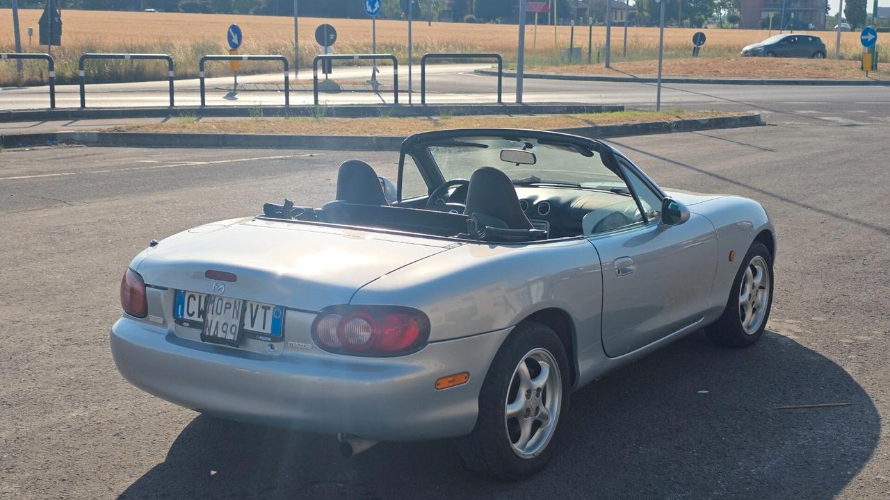 Mazda MX5 1.6 Con CLIMA