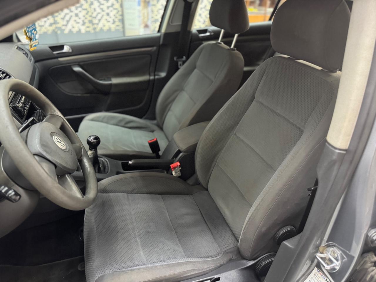 VW Golf 5 1.6 Benzina Metano 5P ADATTA NEOPATENTATI