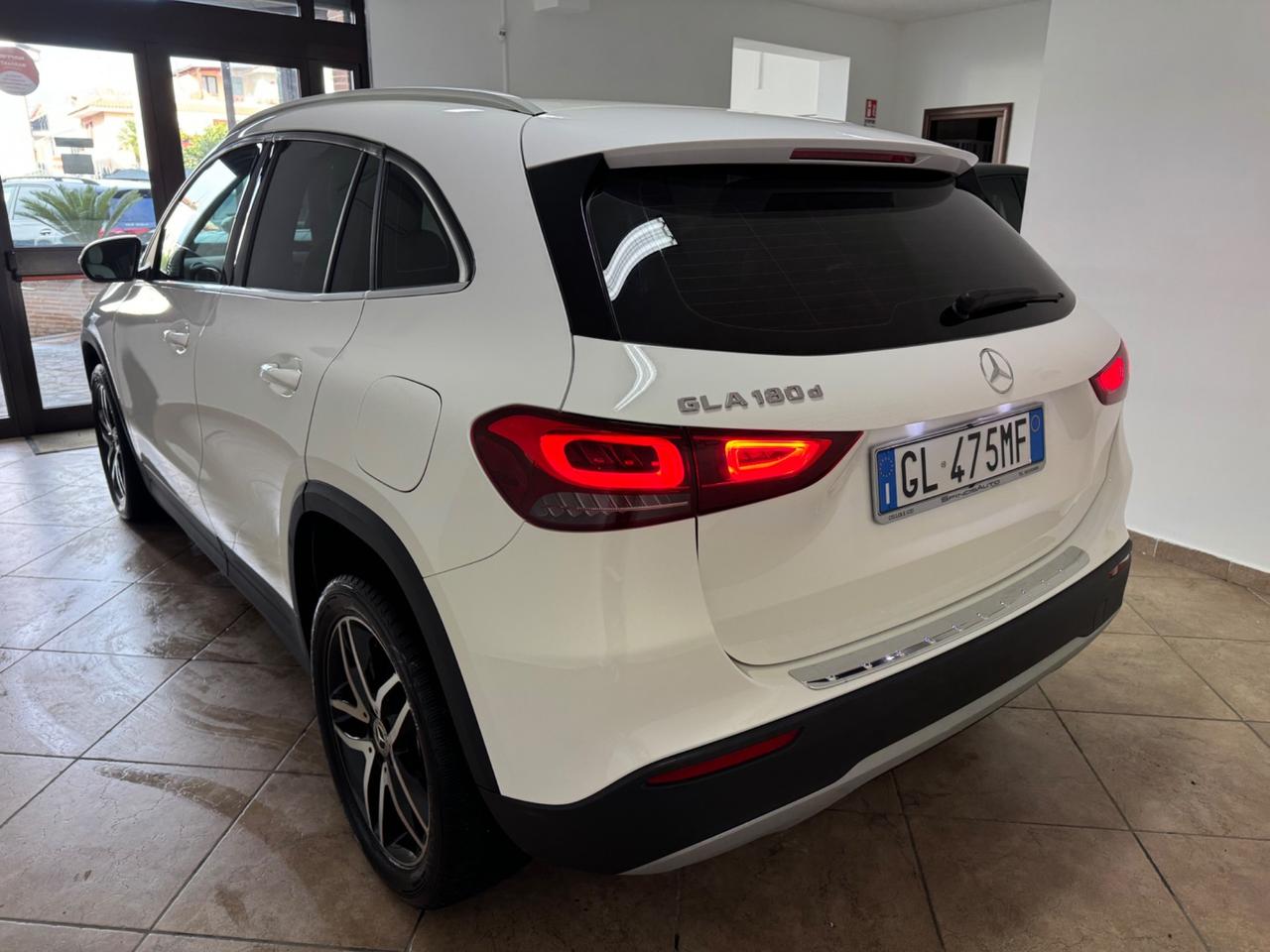 Mercedes-benz GLA 180 d Automatic LUCI AMBIENTE