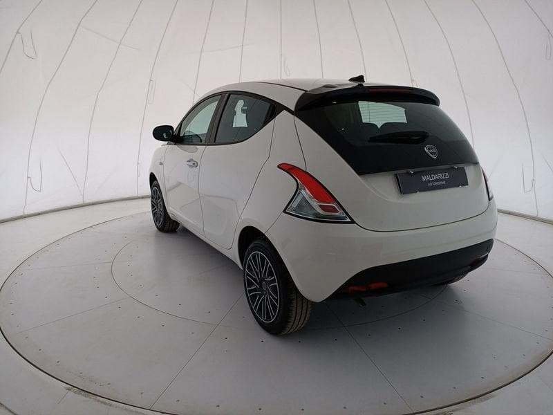 Lancia Ypsilon III 2021 1.0 firefly hybrid Oro s&s 70cv