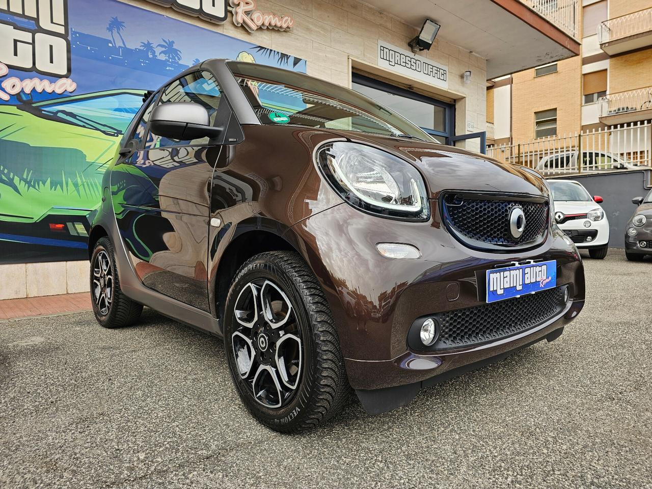 Smart ForTwo 90 0.9 T twinamic cabrio Passion TAGL UFF LED JBL BRACCIOLO