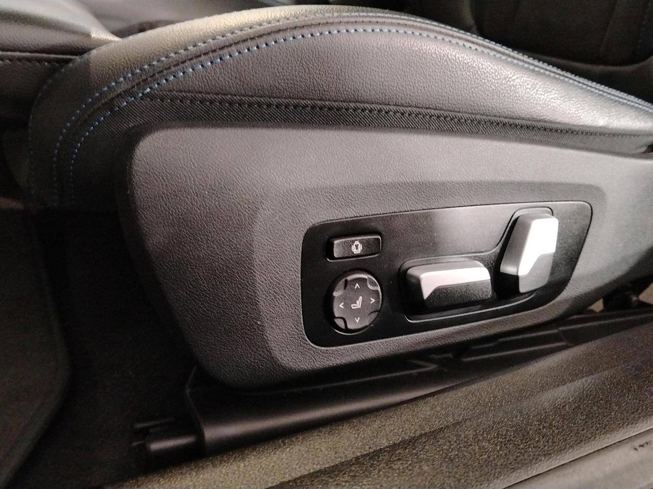 BMW Serie 4 420d xDrive Coupè 48V MSport