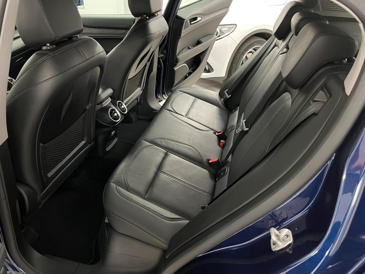 Alfa Romeo Stelvio 2.2 TD 190 CV EXECUTIVE CERCHI 20 PELLE TOTALE GOMME NUOVE RETROCAMERA PADDLE