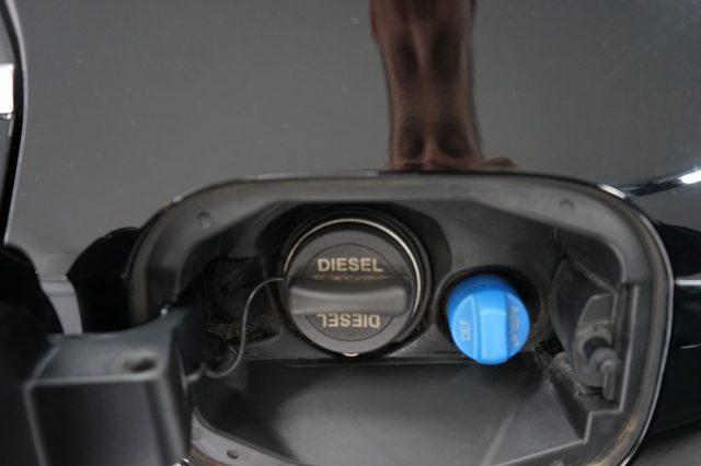 MERCEDES-BENZ A 180 d Automatic Business UFFICIALE UNIPROP.