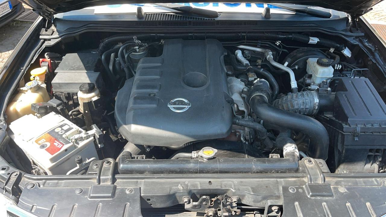 Nissan Navara 2.5 dCi 4 porte Double Cab Sport