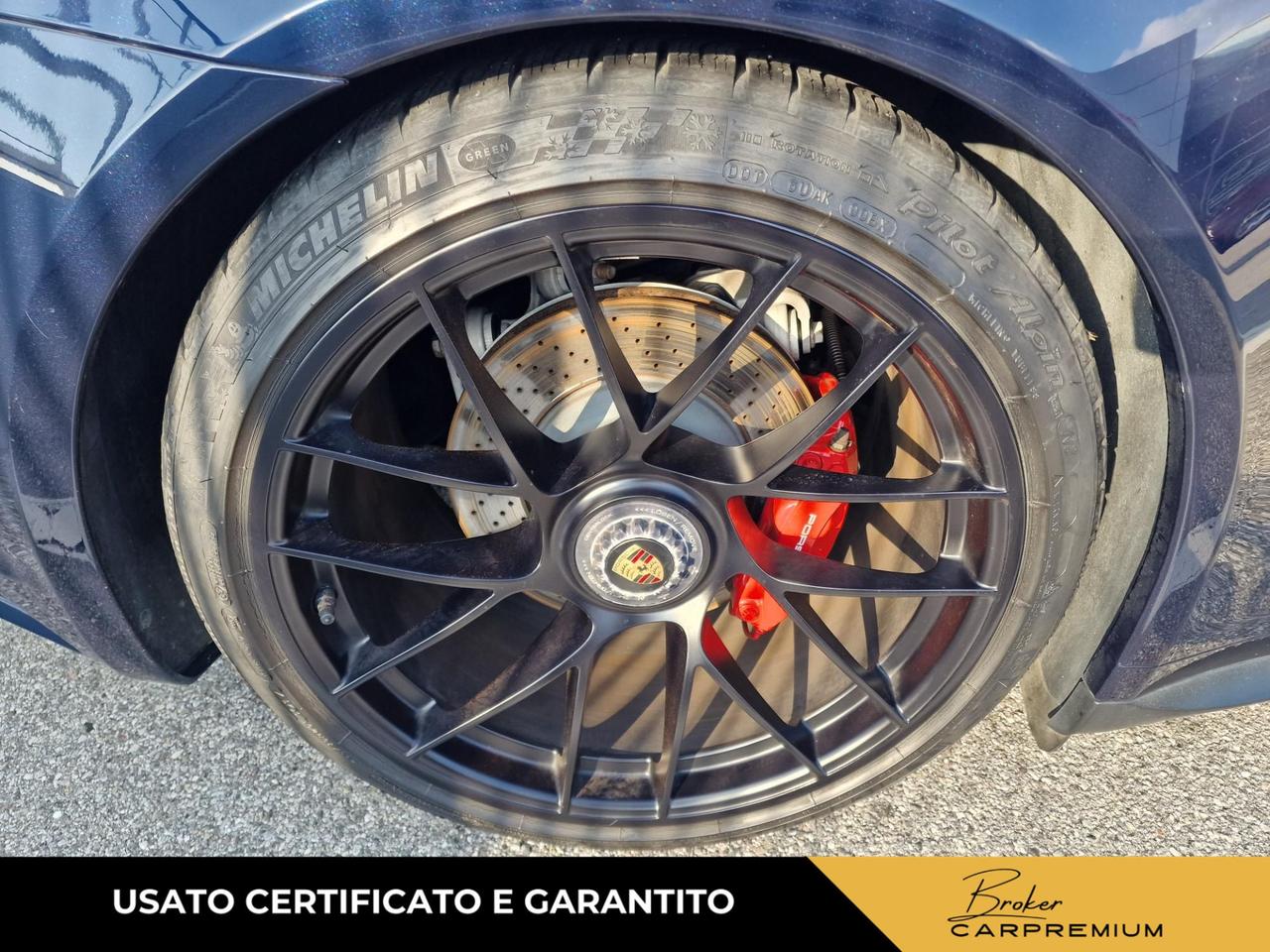 Porsche 911 3.0 Carrera 4 GTS auto