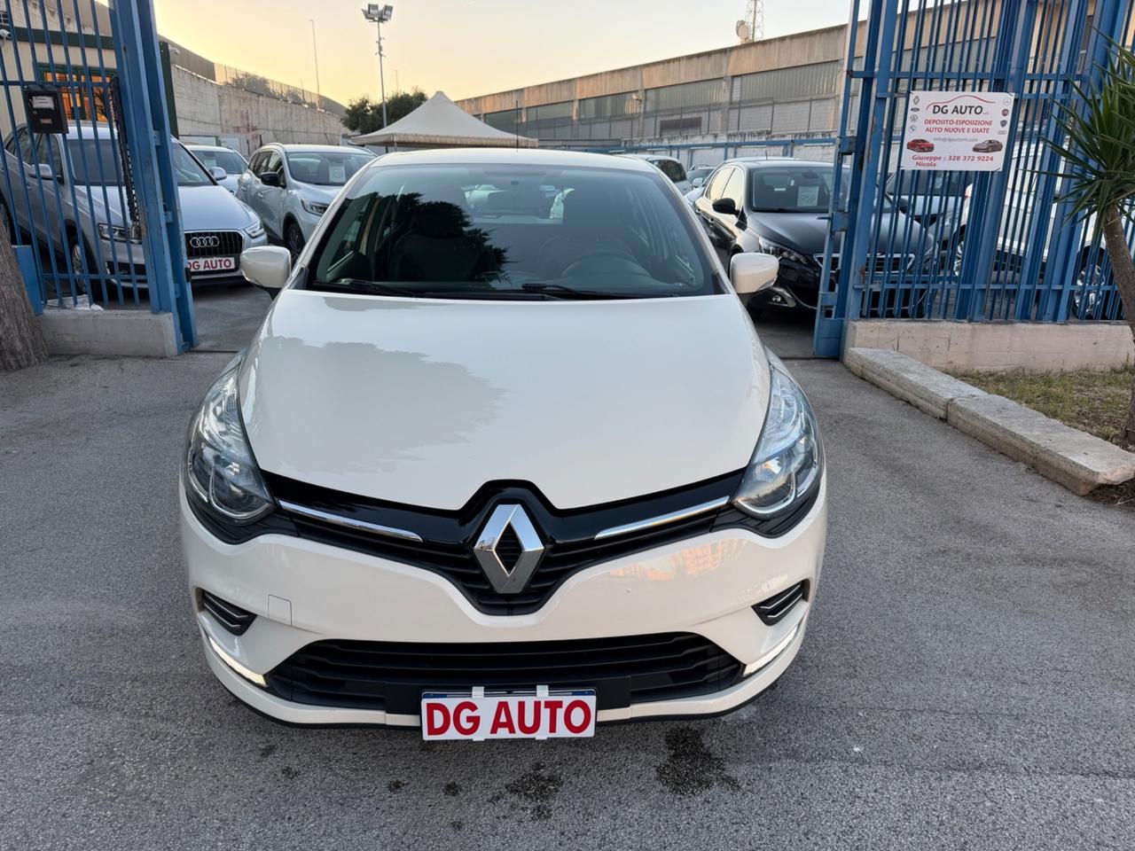 Renault Clio 1.5 dCi 90 cv 2017 navigatore