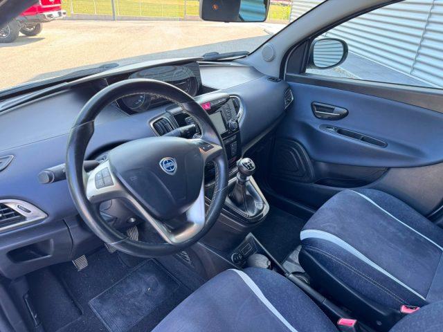 LANCIA Ypsilon 1.2 fire 69 CV 5 porte Gold OK NEOPATENTATO