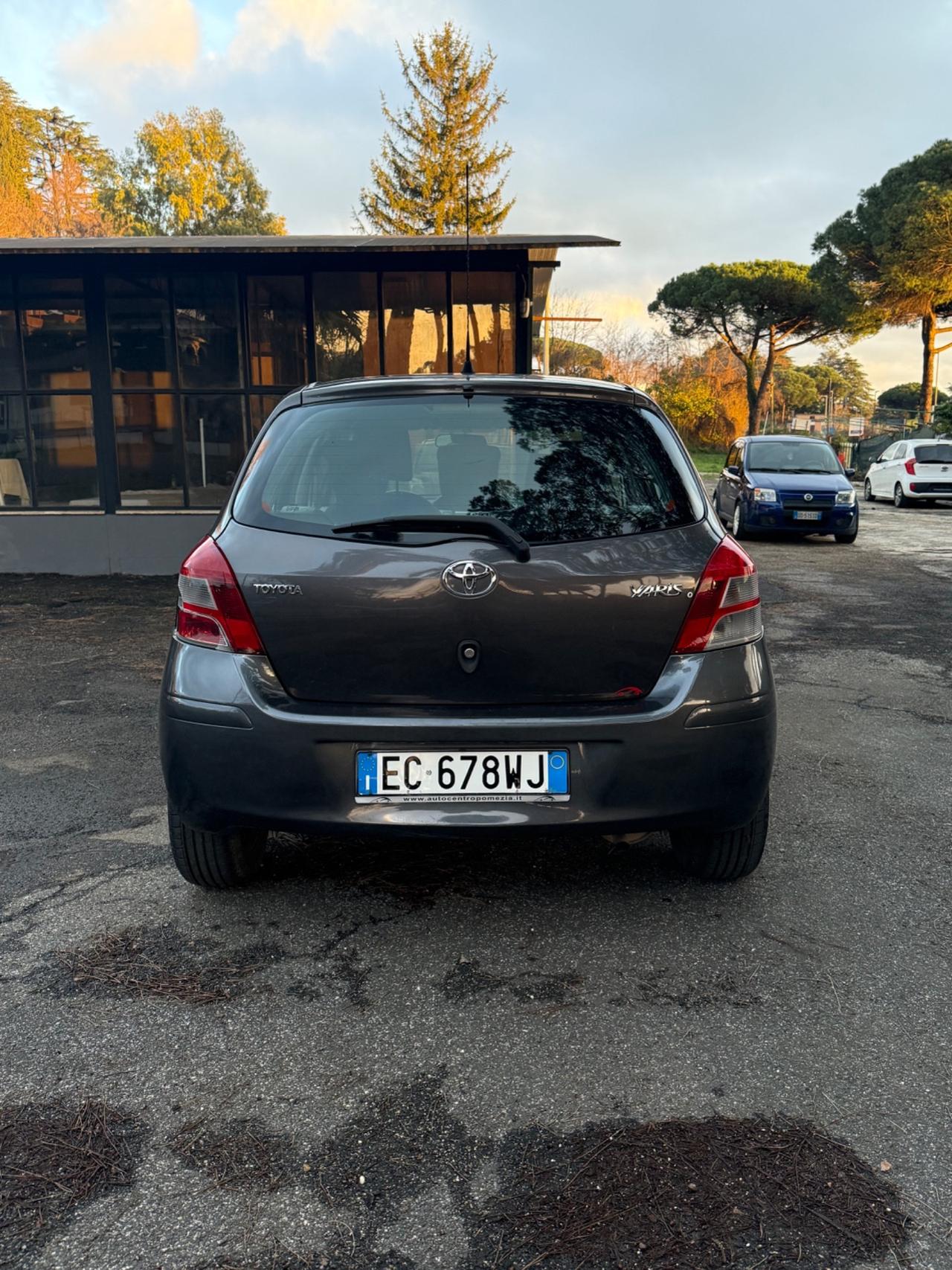 Toyota Yaris 1.0 5 porte GPL