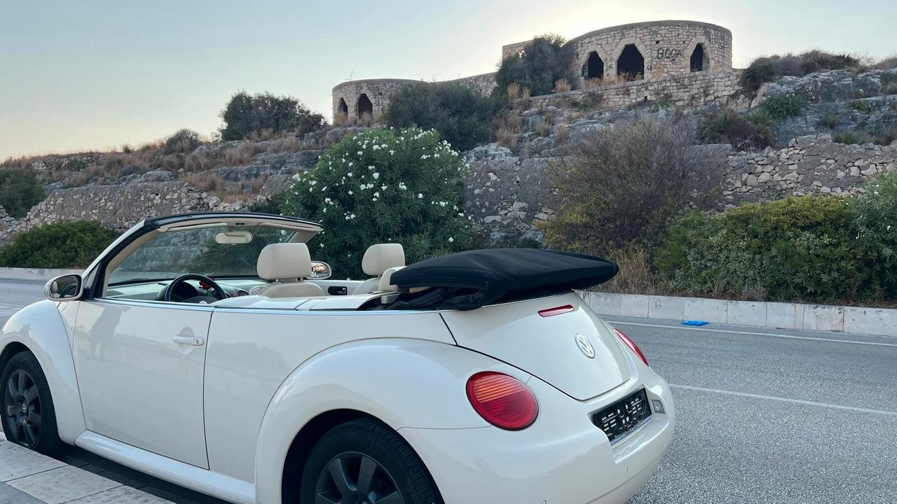 Volkswagen New Beetle 1.6 102 CV Cabriolet
