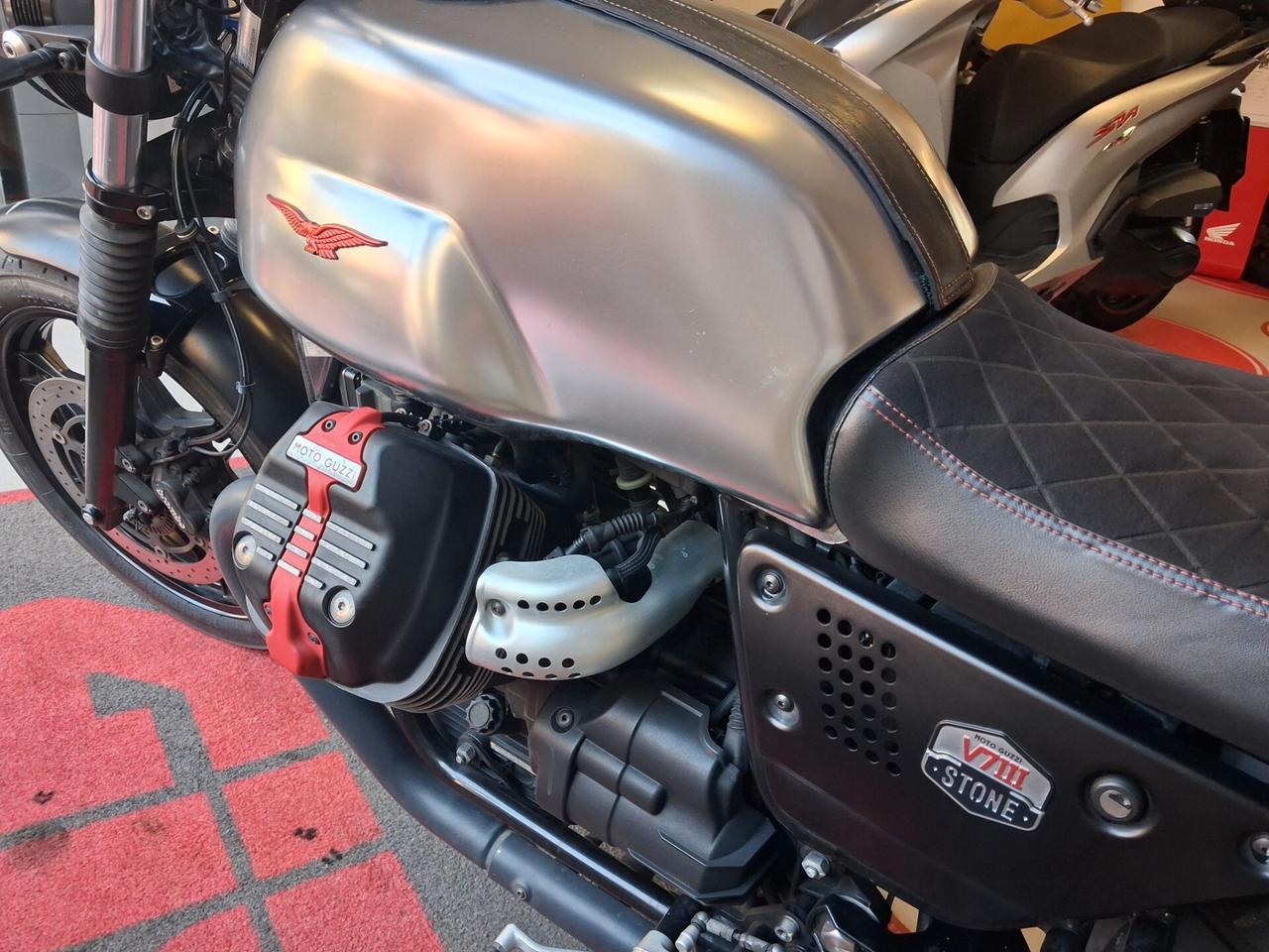 Moto Guzzi V7 III SERIE LIMITATA