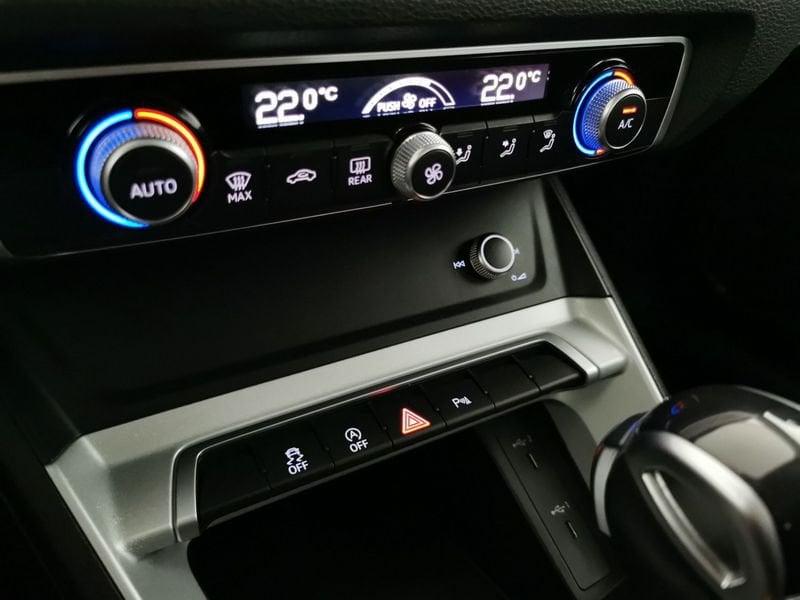 Audi Q3 40 2.0 tdi Business Advanced quattro 200cv s-tronic