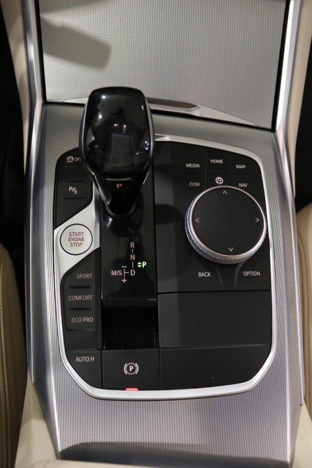 BMW 320 d 48V xDrive Touring Luxury