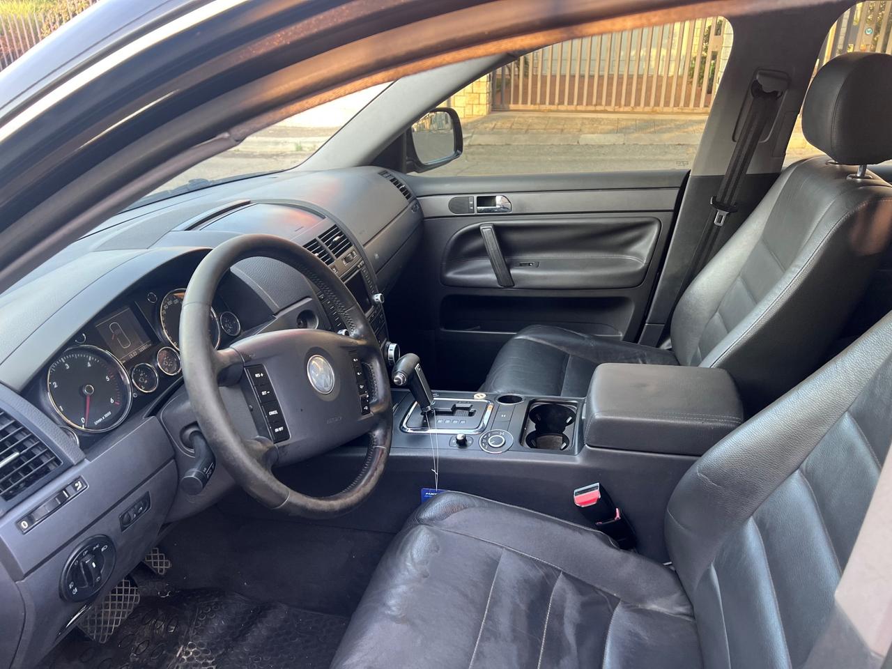 Volkswagen Touareg 3.0 V6 TDI DPF tiptronic