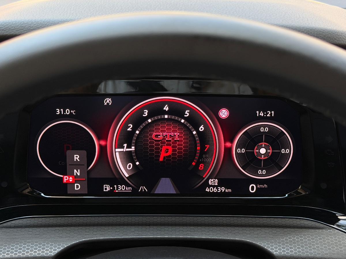 Volkswagen Golf 8 GTI 2.0 TSI 245CV
