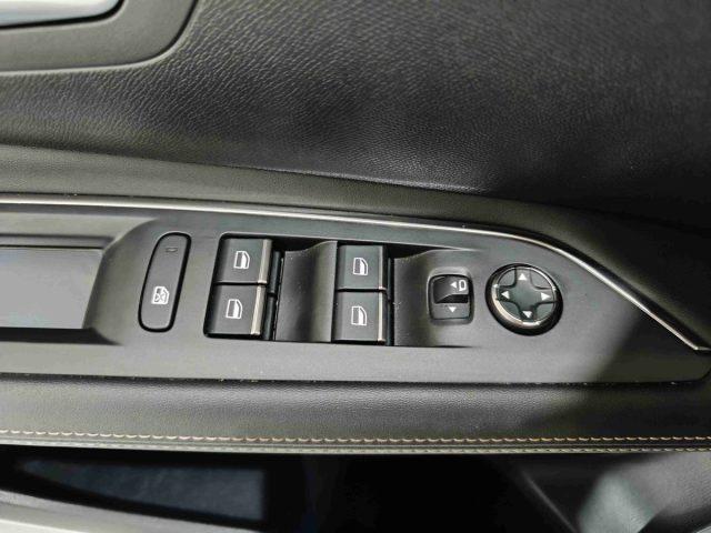 PEUGEOT 3008 Hybrid 225 e-EAT8 GT Pack