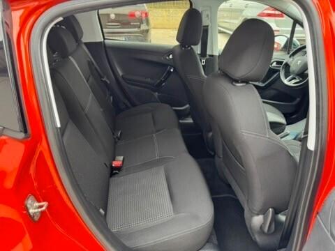 Peugeot 208 BlueHDi 75 5 porte Allure